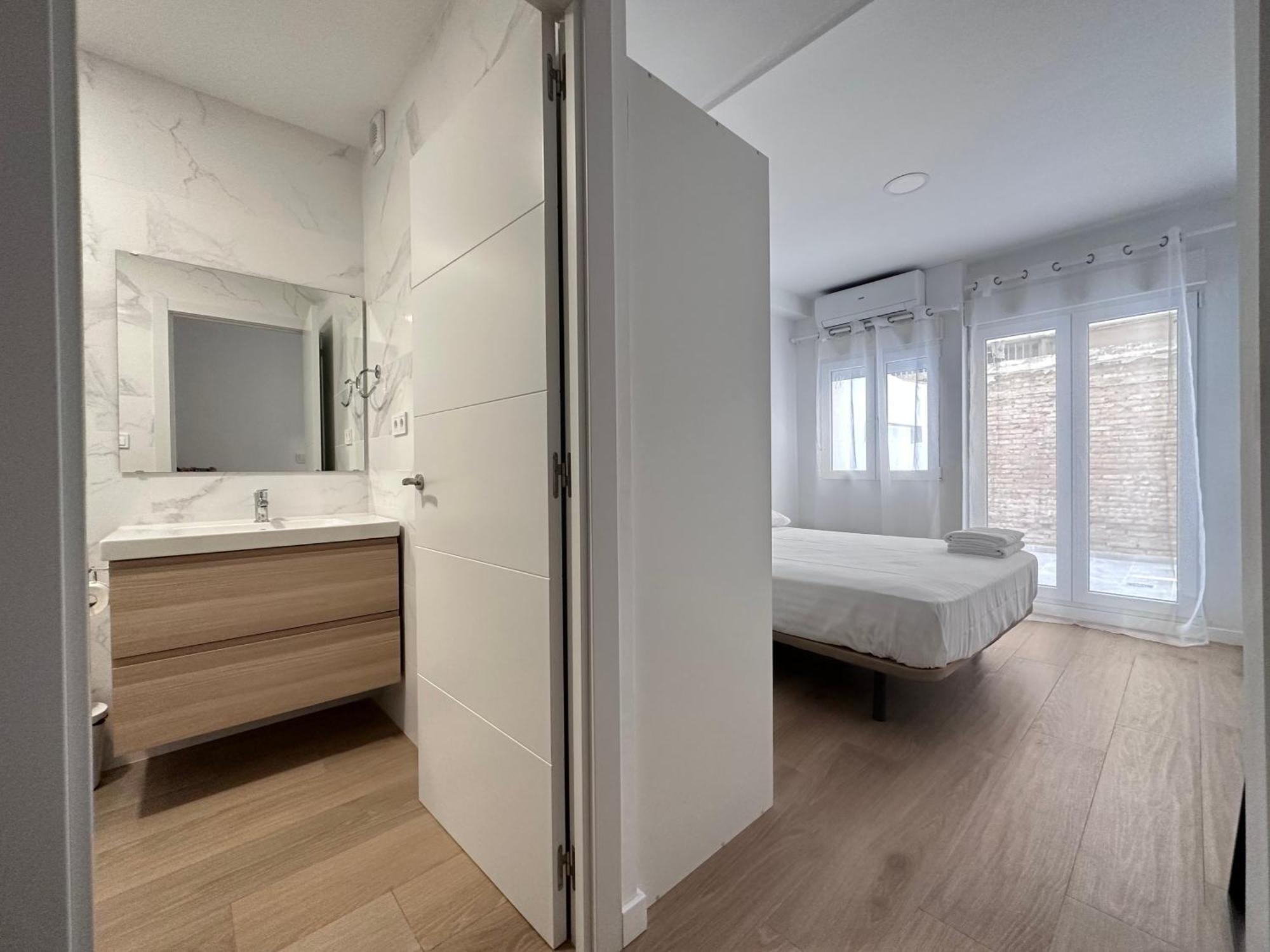 Artes Y Oficios Apartaments Ab Valencia Exterior photo