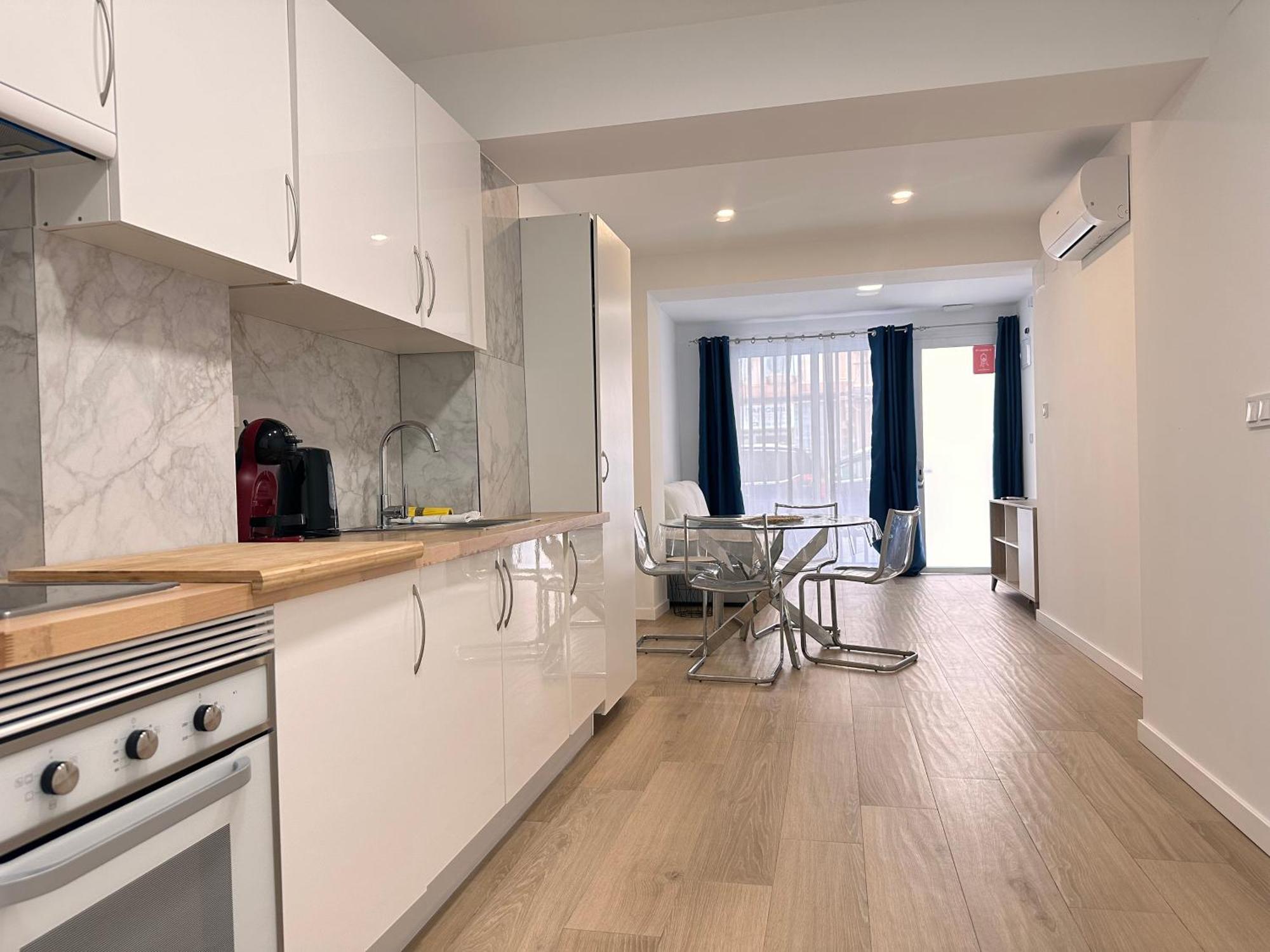Artes Y Oficios Apartaments Ab Valencia Exterior photo